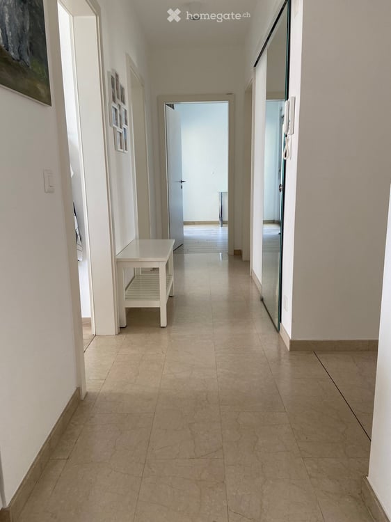 Helle, zentrale 3.5 Zimmer Ferienwohnung 8
