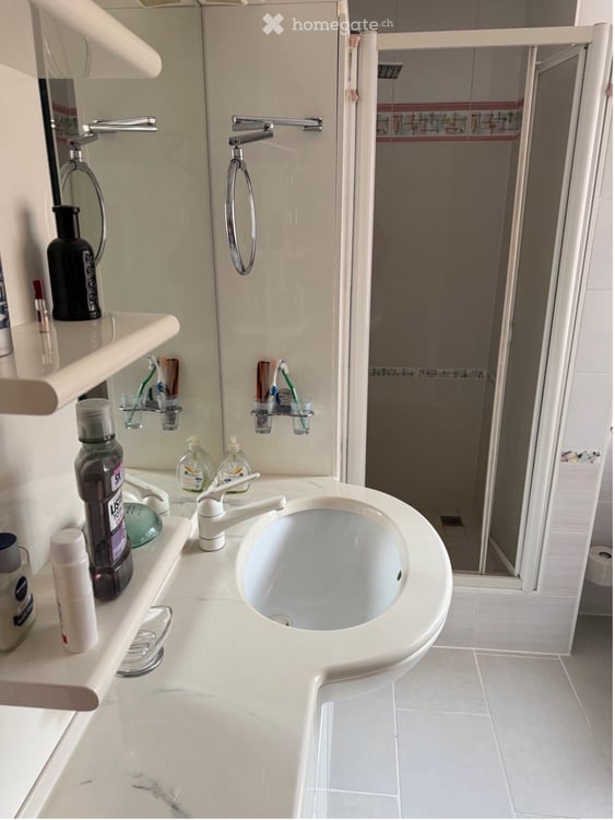 Charmante 3.5-Zimmer-Wohnung in Muralto 9