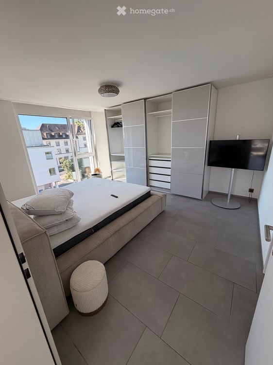 Charmante 2.5-Zimmer-Attikawohnung in Wallisellen – Modern, hell und sofort verfügbar! 3