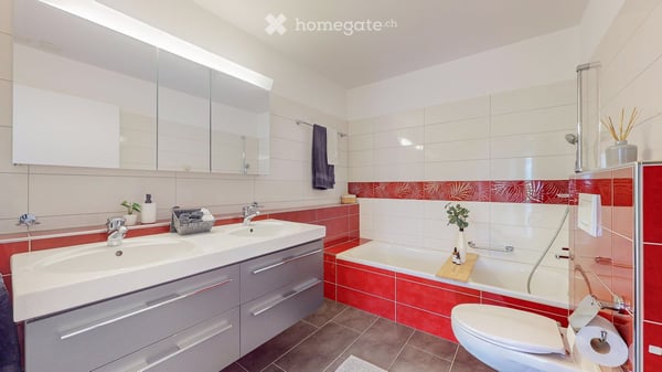 Moderne, sonnige Wohnung mit Minergie-Standard in Tann 8