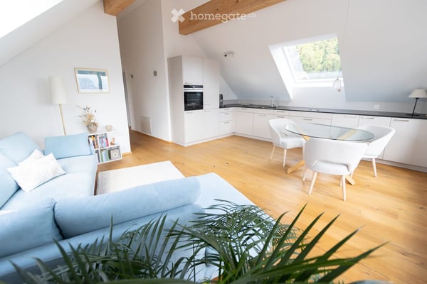 sehr schöne 3.5-Zimmer-Dachwohnung in Jenins 6