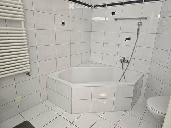 Charmante 4.5-Zimmer-Gartensitzplatz-Wohnung in ruhiger Lage in Ermatingen 15