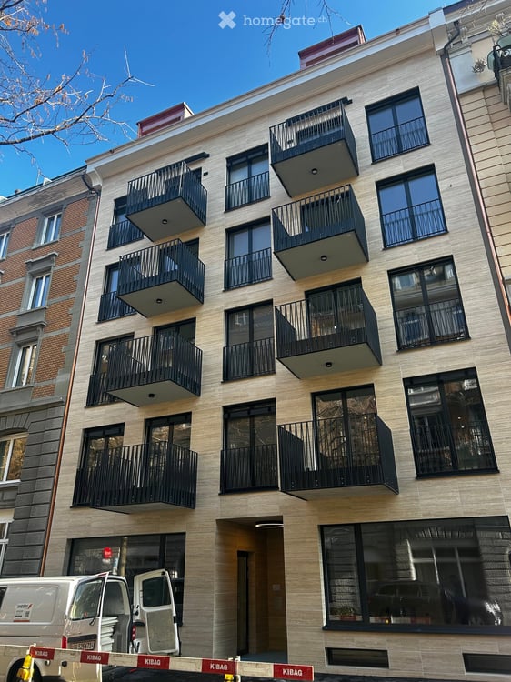 Bright Flat in one of Zurich's most connected addresses · Available Immediately or by Arrangement 5