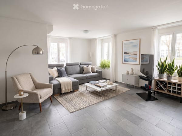 Charming 3.5-Room Apartment with 2 Balconies in Zürich's Vibrant District 4 1