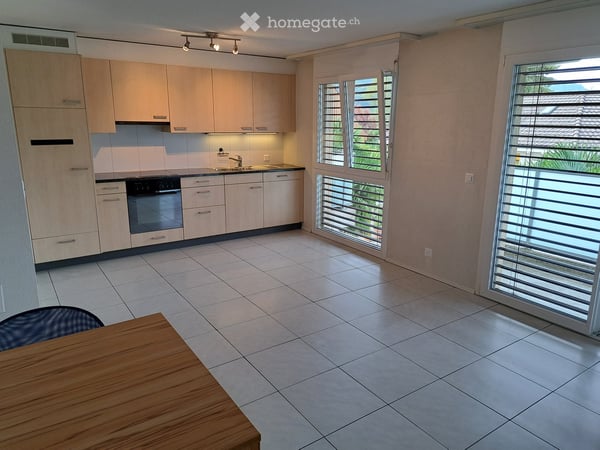 aussergewöhnlich ! charmante 2.5-Zimmer-Wohnung in Aegerten, sofort verfügbar oder nach Vereinbarung 3