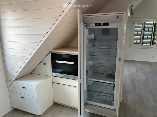 Moderne 3.5-Zimmer-Dachwohnung an der Bahnhofstrasse in Dielsdorf 5
