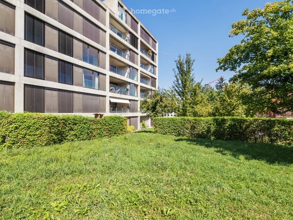Moderne 3.5 / 4.5-Zimmer-Wohnung mit grossem Balkon und XL-Tiefgaragenplatz inkl. Nebenkosten 9