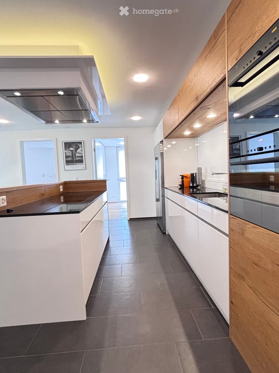 Moderne 3.5-Zimmer-Wohnung mit Balkon in Laax GR 4