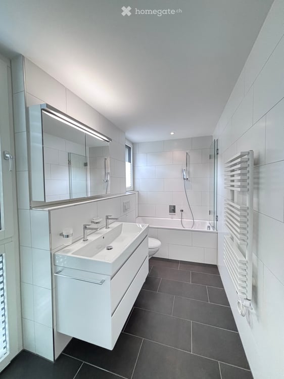 Moderne 3.5-Zimmer-Wohnung mit Balkon in Laax GR 3