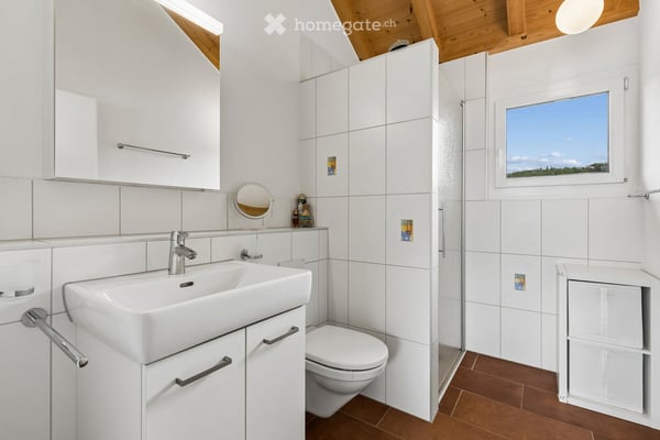 Élégante villa avec vue imprenable sur le lac et les montagnes 5