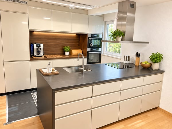 Grosszügige renovierte 5,5-Zimmer-Wohnung mit Balkon und Cheminée – zentral und ruhig in Bülach, 5