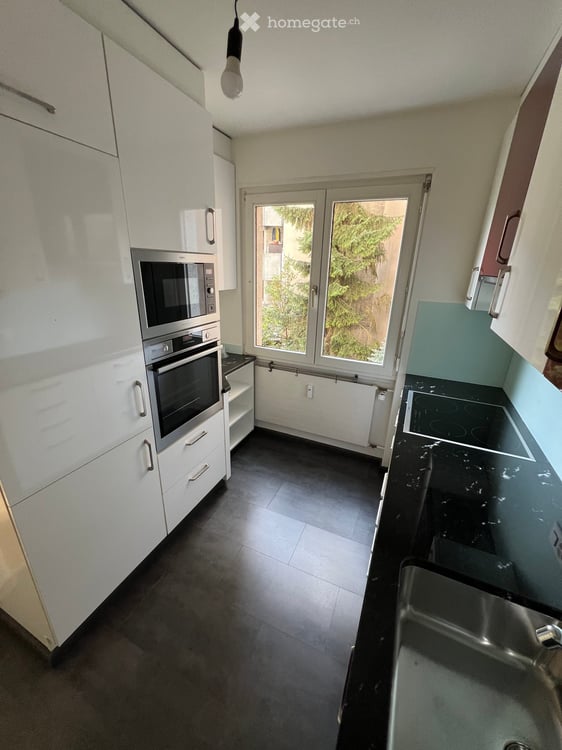 Charmante 3-Zimmer-Altbauwohnung mit Balkon im begehrten Matthäus-Quartier 7