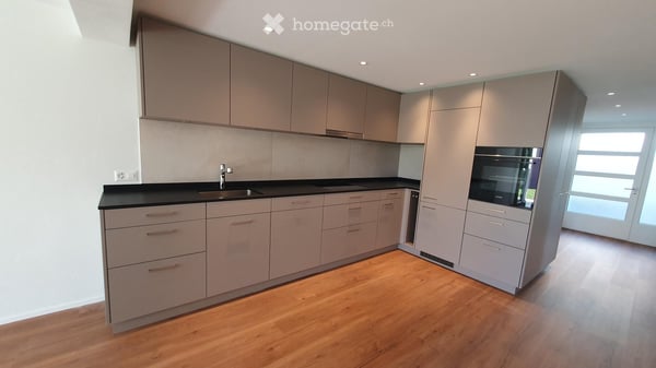 Moderne 4.5-Zimmer-Terrassenwohnung in Eschenbach SG – Sofort verfügbar! 1