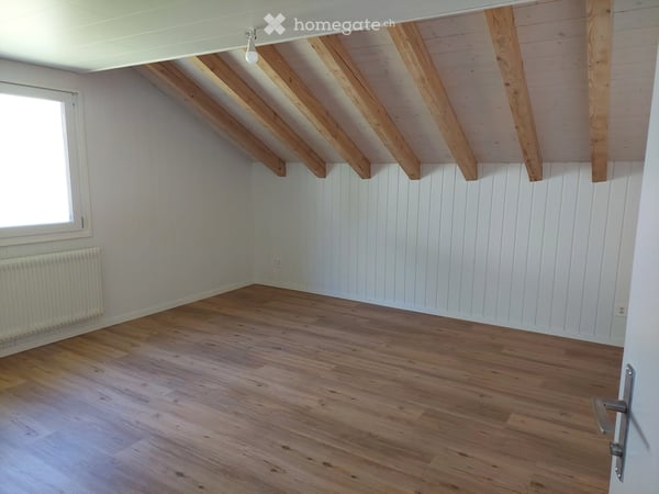 Neu renoviertes 6.5-Zimmer-Einfamilienhaus in Silenen 7