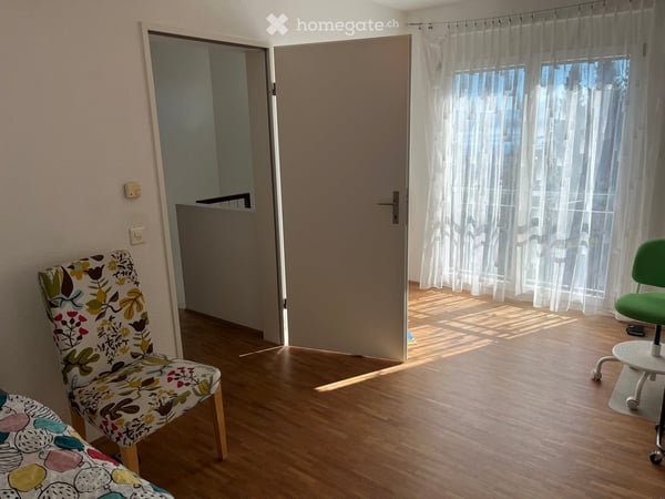 5.5-Room Semi-Detached House in Wädenswil 1.11.2026 - 30.11.2029 4