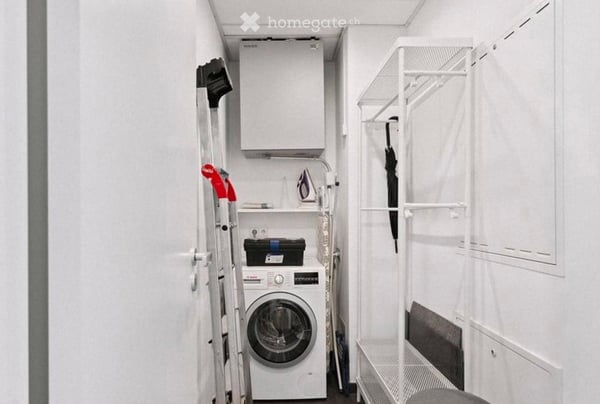 Moderne 2-Zimmer-Wohnung an zentraler Lage in Uster 3