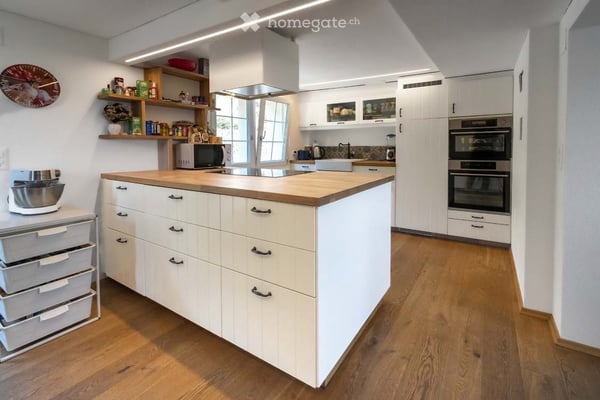 Modernisiertes 6.5-Zimmer-Haus mit grossem Garten 4