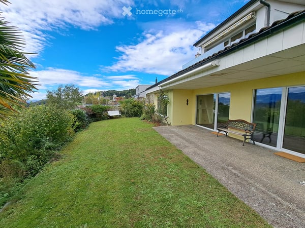 Charmantes 5.5-Zimmer-Einfamilienhaus in Eschenbach SG – Sonnige Lage mit herrlicher Aussicht 2