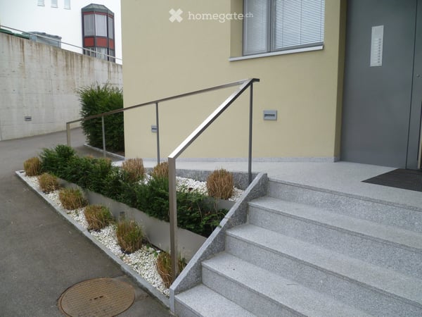 Moderne neue 2 1/2 Zi. Wohnung im Grünen, sehr nahe am Bahnhof Zug 11