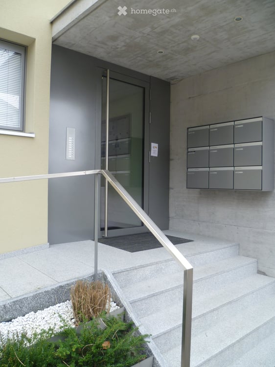 Moderne neue 2 1/2 Zi. Wohnung im Grünen, sehr nahe am Bahnhof Zug 13