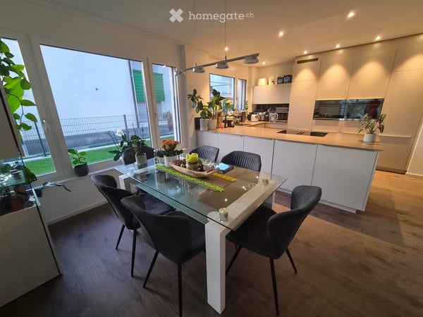 Private Suite mit Terrasse & Parkplatz – direkte Verbindung zum Zürich HB & Flughafen 1