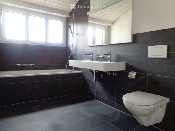 Moderne 5.5-Zimmer-Maisonette-Wohnung in Nürensdorf 2