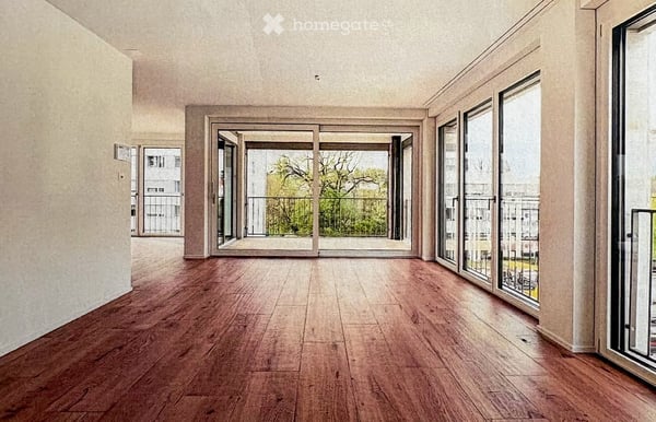 Moderne 2.5-Zimmer-Wohnung mit zwei Loggias in Binningen 1