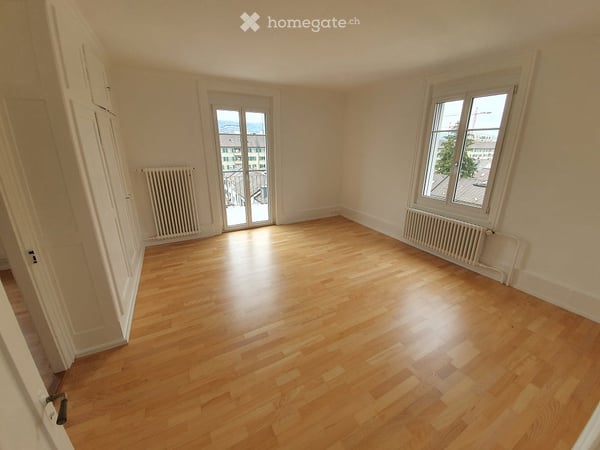 www.grund5.ch - repräsentativ, ruhig und zentral - neu renovierte Jungenstilwohnung! 4