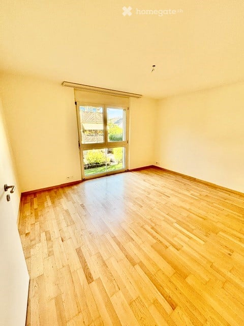Helle renovierte 3.5-Zimmer-Wohnung mit Balkon im Grünen in Hochfelden bei Bülach 5