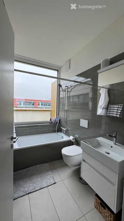 Helle 2.5-Zimmer Wohnung in Oerlikon (befristet auf ein Jahr und möbiliert mit Option auf Übernahme) 3