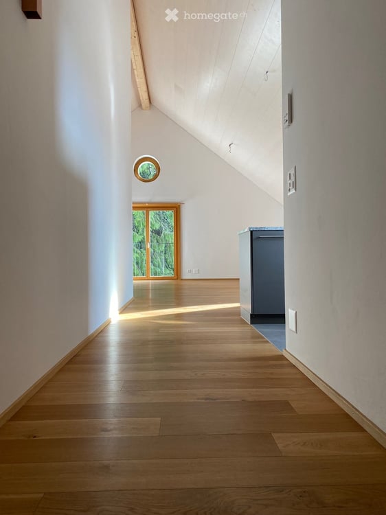 Einzigartige 3½ Zimmer-Dachwohnung an zentraler Lage 2