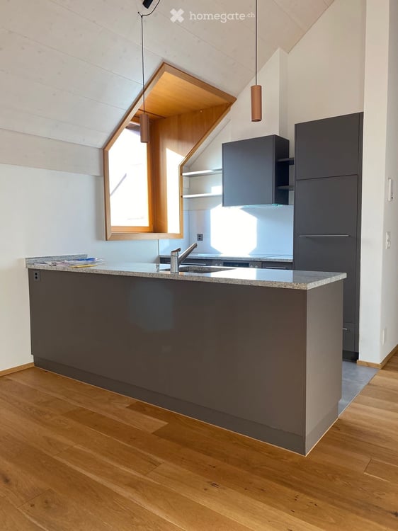 Einzigartige 3½ Zimmer-Dachwohnung an zentraler Lage 8