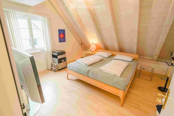 Charmante 5.5-Zimmer-Maisonette-Wohnung in Bachenbülach 9