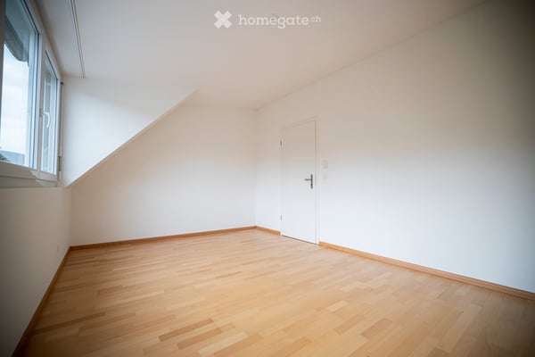 Sonnige 3-Zimmer-Dachwohnung mit Balkon in Dornach – ab November 2026 7