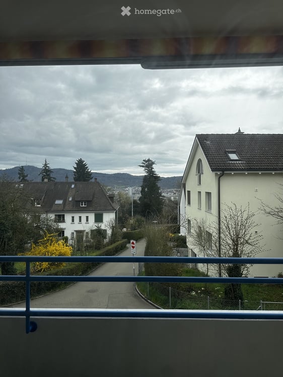 Room available in a calm, friendly WG — Zürich 5
