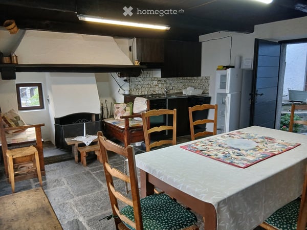 Tessin - Meublierte 4 ZiFerienWohung Jahresmiete // Tessin -Appartement meublé 4 pièces Vacances 2