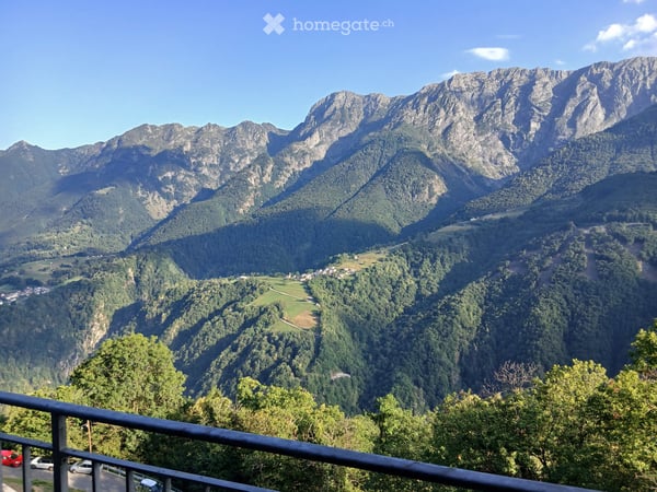 Tessin - Meublierte 4 ZiFerienWohung Jahresmiete  // Tessin -Appartement meublé 4 pièces Vacances