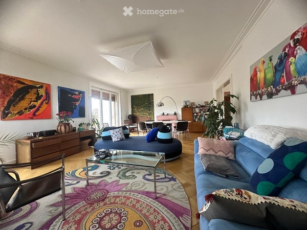 Charmant appartement en attique de 3.5 pièces à Yverdon-les-Bains