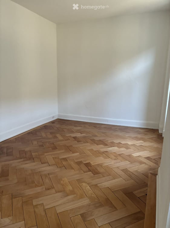 Charmante 2.5-Zimmer-Wohnung im Zentrum von Wald ZH 7