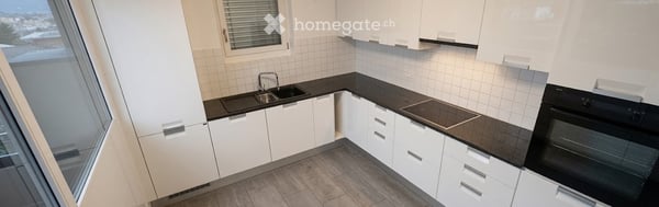 A reddito: 2.5 locali, 190 m², locato fino al 09.2029 — vista Castelli di Bellinzona 5