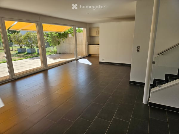 Magnifique villa jumelée de 4.5 pces + 1 pce en sous-sol – disponible immédiatement 2