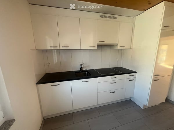 Helle, moderne und komfortable 3-Zimmer-Wohnung mit Balkon in der Enge 7