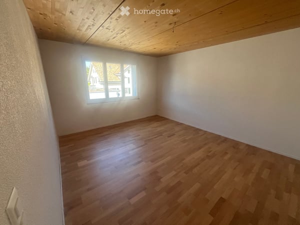 Helle, moderne und komfortable 3-Zimmer-Wohnung mit Balkon in der Enge 6