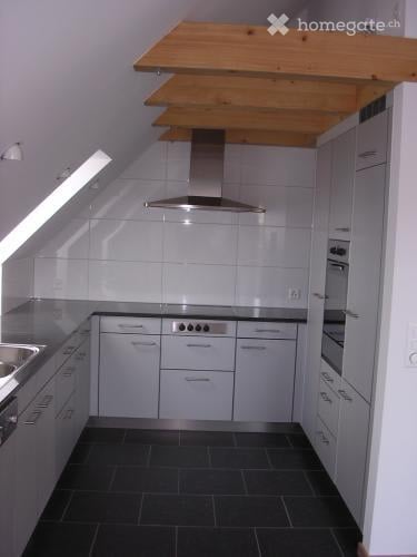 Grosszügige 4 1/2 Zi-Dachgeschoss-Maisonette-Wohnung 7
