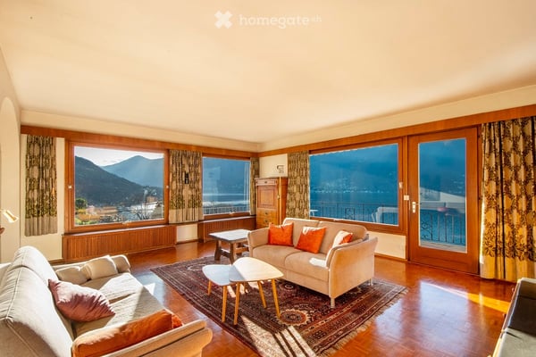 Charmantes Zweifamilienhaus mit Panoramablick auf See und Berge in Caviano 3