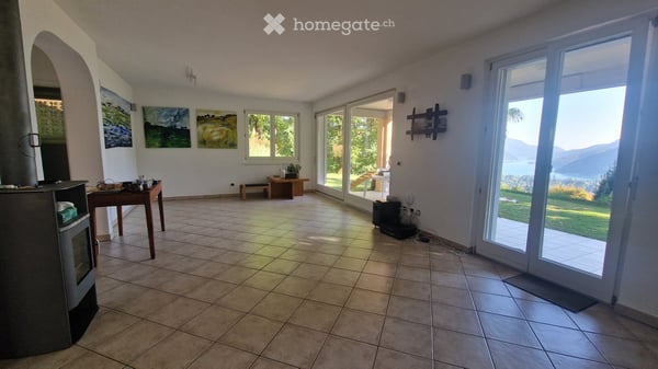 Elegante villa unifamiliare con vista panoramica a Neggio 5