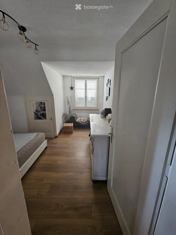 Charmante 3-Zimmer-Wohnung mit schöner Aussicht in Spiez 3