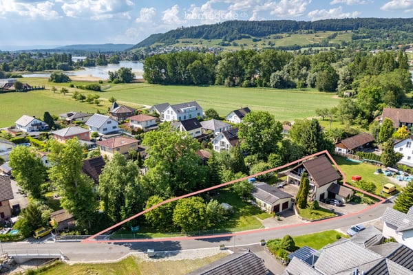 Liegenschaft mit grossem Umschwung, in Gehdistanz zum Untersee 2