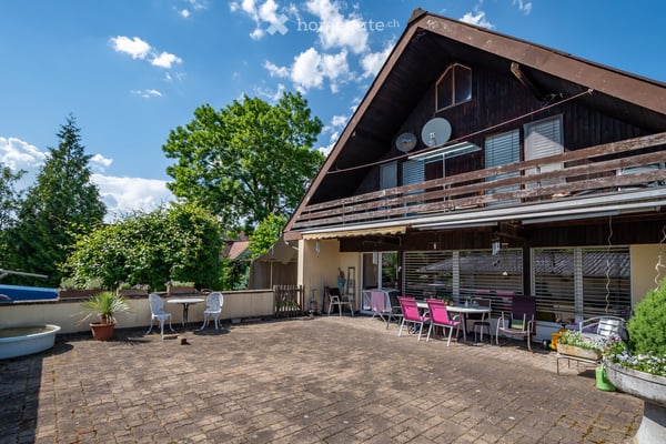 Liegenschaft mit grossem Umschwung, in Gehdistanz zum Untersee 9