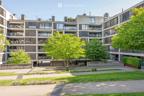 Helle 3.5-Zimmer-Wohnung mit Balkon in Zürich-Seebach – sofort verfügbar!